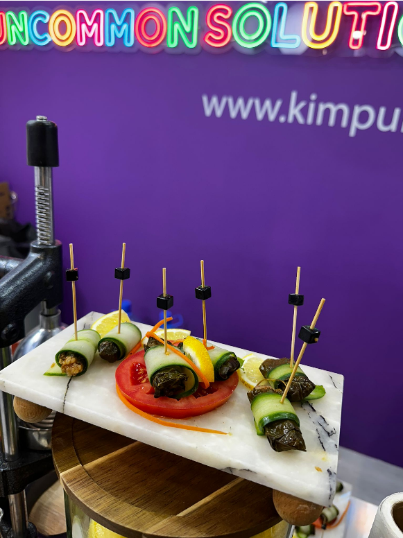 Sebze ruloları sunumu